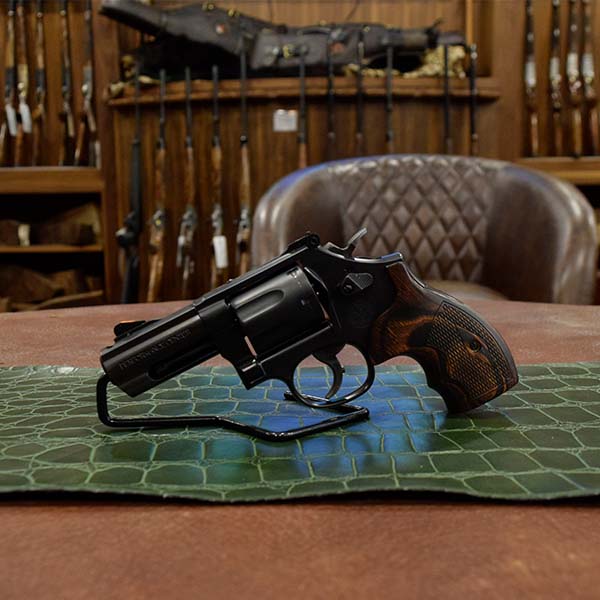 Pre-Owned – Smith & Wesson Model 19 Carry Comp 357/38 SPL Magnum 3″ Revolver Firearms